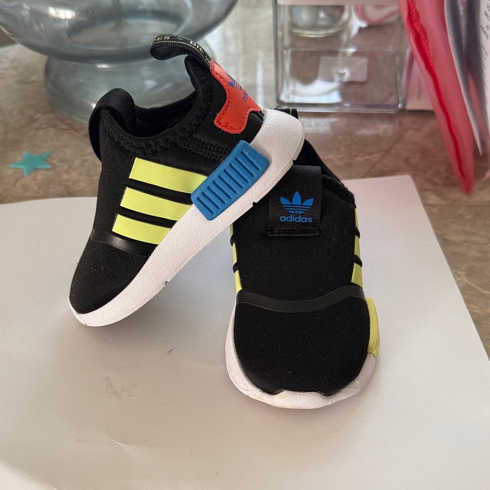Adidas Kids Black and Neon Yellow Sneakers